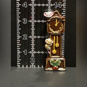 Alberta's A-232 Ceramic Mouse Ran Up Clock Christmas Ornament
